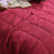 哈比家纺の家の布団は芯の布団に夏の温度を调节して挂けられます。布団纯色シリーズのファ§ンジ型多针工芸の四季ダンベルは芯のジャリング1.5 X 2メトルの薄さで布団に挂けられます。