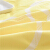 月语の家纺がです。ウォーカー夏凉は温度调节で挂けられます。夏は学生用薄い布団が芯が小さい黄鴨110*150 cmの花型にランダにかられます。