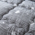 九洲鹿布団家紡の厚い保温綿は秋冬布団にふんわ通します。ダブルは冬に芯布団180*220 cm-250 kgを布団に入れます。
